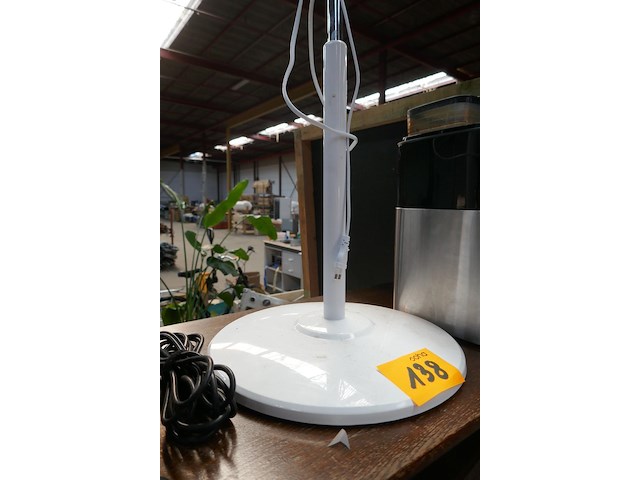 Koffiezetapparaat + statiefventilator - afbeelding 4 van  4