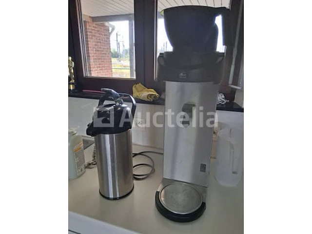 Koffiezetapparaat + warmhoudkan - afbeelding 1 van  1