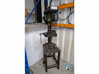 Kolom boormachine