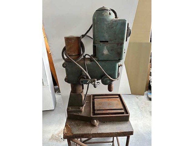 Kolomboormachine arbarboga maskiner - e413 - drill - afbeelding 2 van  3
