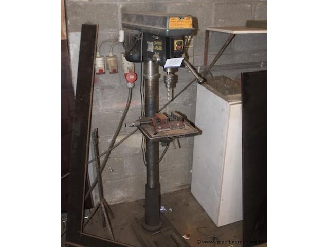 Kolomboormachine, criko, 1516f1, 1/2 pk, 220v, 3-16mm capaciteit, werking niet gekend, bj 2000 - afbeelding 1 van  3