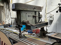Kolomboormachine en slijpmolen