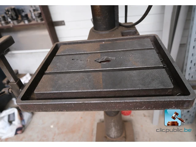 Kolomboormachine met accessoires - afbeelding 13 van  17
