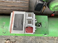 Kolomzwenkkraan met rechte arm - afbeelding 2 van  4