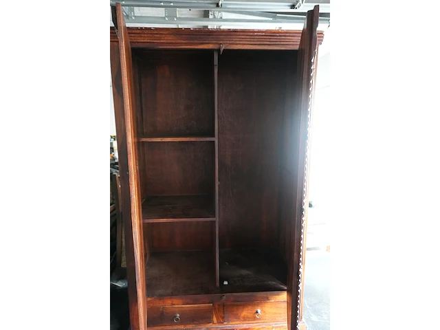Koloniale meubelset massief hout: dressoir, kast en tv-meubel - afbeelding 4 van  8