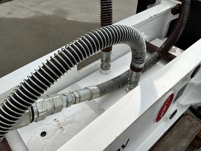 Komac kb1000v, graafmachine / rotsbreeker / hydraulische hamer - afbeelding 3 van  12