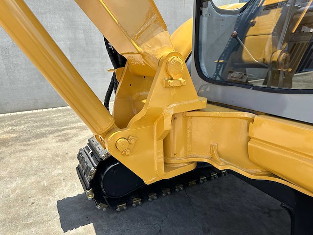 Komatsu - 2010 - pc40mr-1 - minigraafmachine - afbeelding 18 van  41