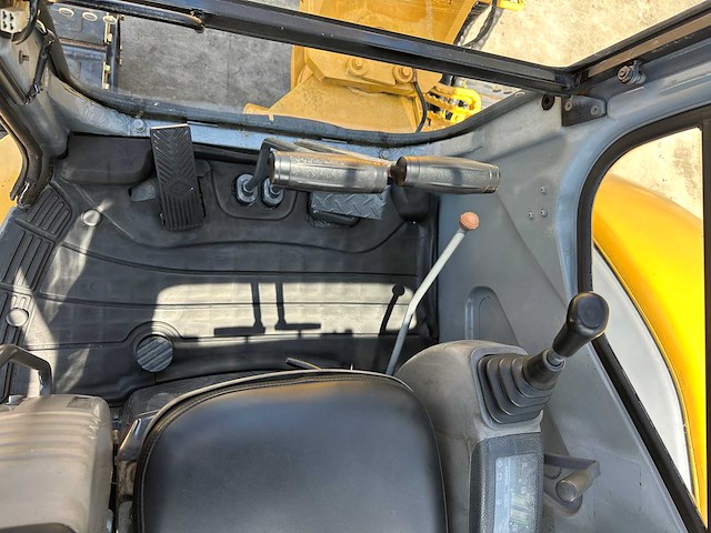 Komatsu - 2010 - pc40mr-1 - minigraafmachine - afbeelding 8 van  41