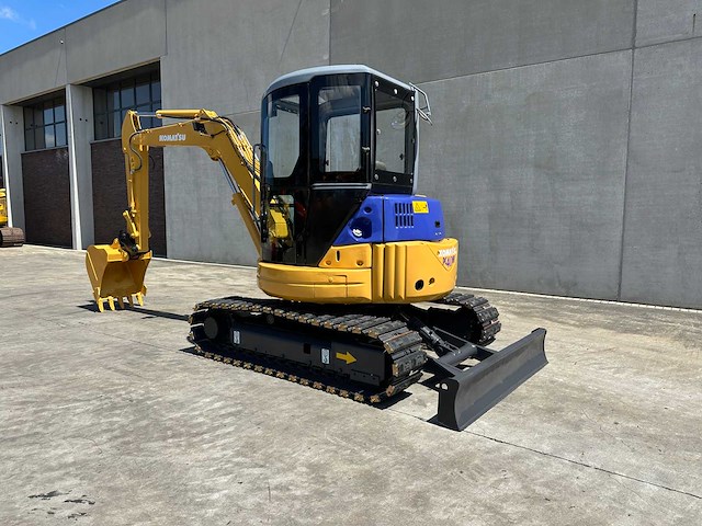 Komatsu - 2010 - pc40mr-1 - minigraafmachine - afbeelding 32 van  41
