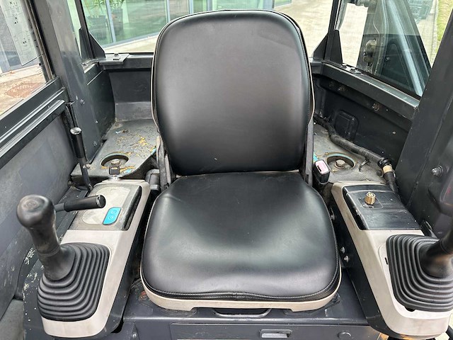 Komatsu - 2010 - pc40mr-2 - midigraafmachine - afbeelding 14 van  17