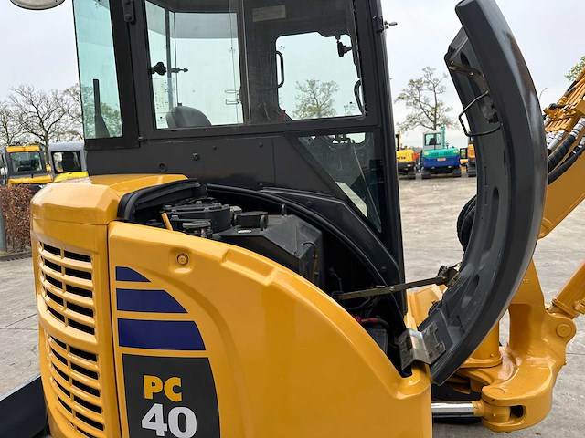 Komatsu - 2010 - pc40mr-2 - midigraafmachine - afbeelding 6 van  18