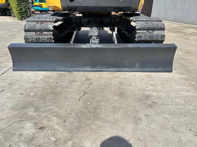 Komatsu - 2010 - pc40mr-2 - minigraafmachine - afbeelding 12 van  35