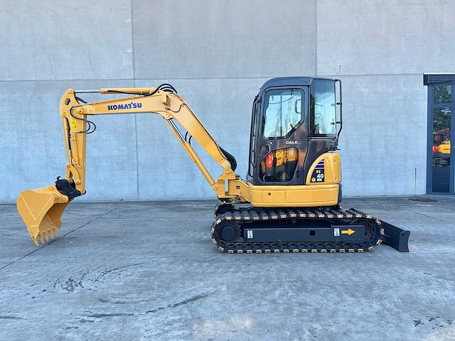 Komatsu - 2012 - pc40mr-2 - minigraafmachine - afbeelding 37 van  39