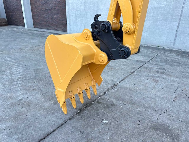Komatsu - 2012 - pc40mr-2 - minigraafmachine - afbeelding 38 van  39