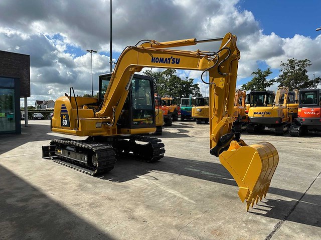 Komatsu - 2013 - pc60-8 - midigraafmachine - afbeelding 23 van  39