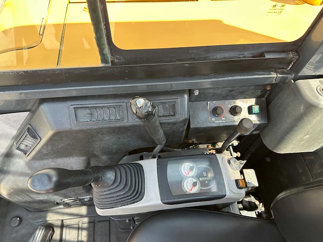Komatsu - 2014 - pc56-7 - midigraafmachine - afbeelding 29 van  40