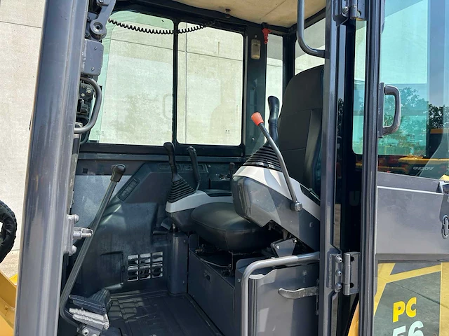Komatsu - 2014 - pc56-7 - midigraafmachine - afbeelding 24 van  40