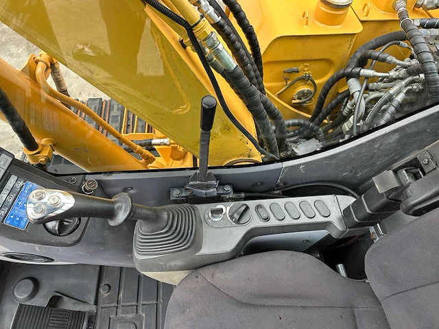Komatsu - 2014 - pc70-8 - midigraafmachine - afbeelding 27 van  41