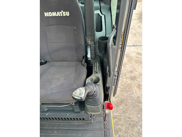 Komatsu - 2014 - pc70-8 - midigraafmachine - afbeelding 30 van  40