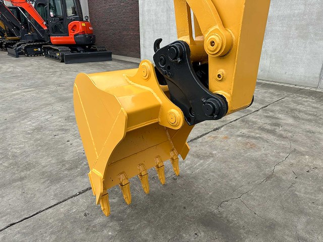Komatsu - 2014 - pc70-8 - midigraafmachine - afbeelding 39 van  40