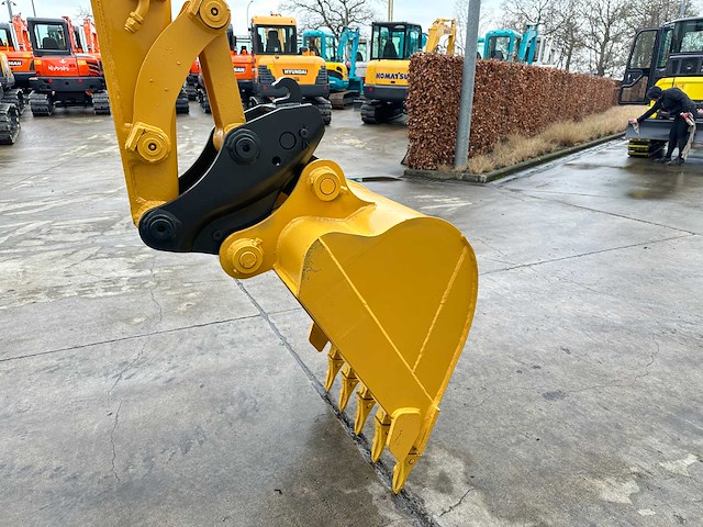 Komatsu - 2015 - pc56-7 - midigraafmachine - afbeelding 2 van  41