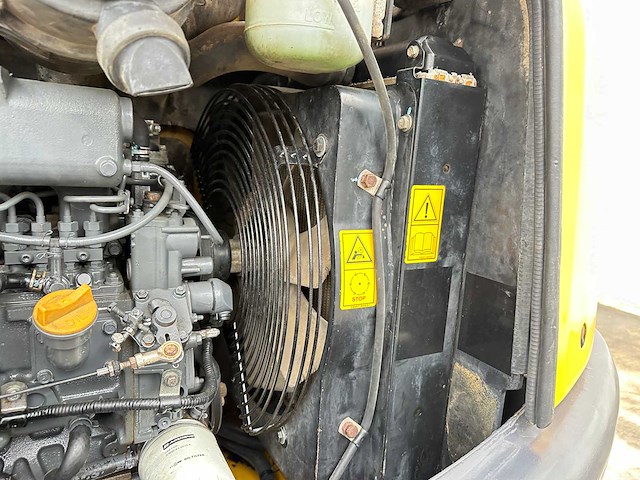 Komatsu - 2015 - pc56-7 - midigraafmachine - afbeelding 2 van  13