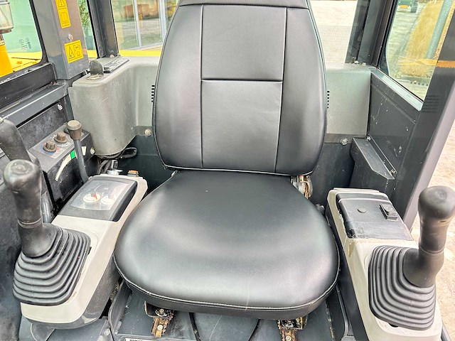 Komatsu - 2015 - pc56-7 - midigraafmachine - afbeelding 10 van  13