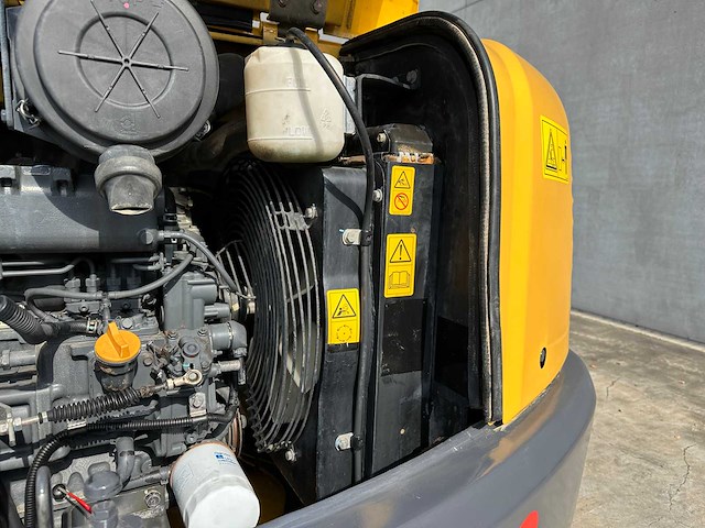 Komatsu - 2016 - pc56-7 - midigraafmachine - afbeelding 22 van  39