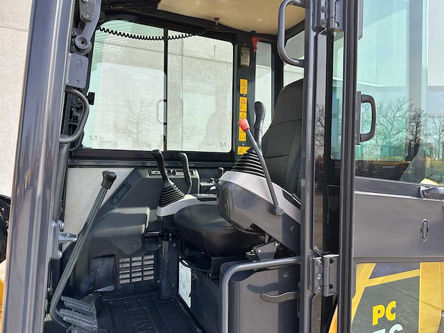Komatsu - 2016 - pc56-7 - midigraafmachine - afbeelding 25 van  39