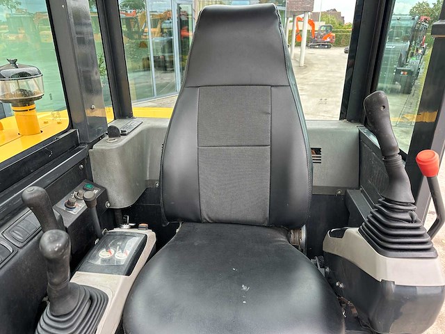 Komatsu - 2016 - pc56-7 - midigraafmachine - afbeelding 29 van  37