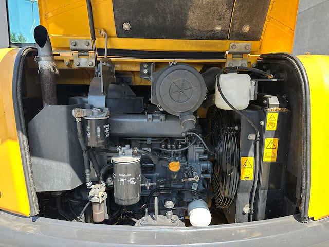 Komatsu - 2016 - pc56-7 - midigraafmachine - afbeelding 19 van  38