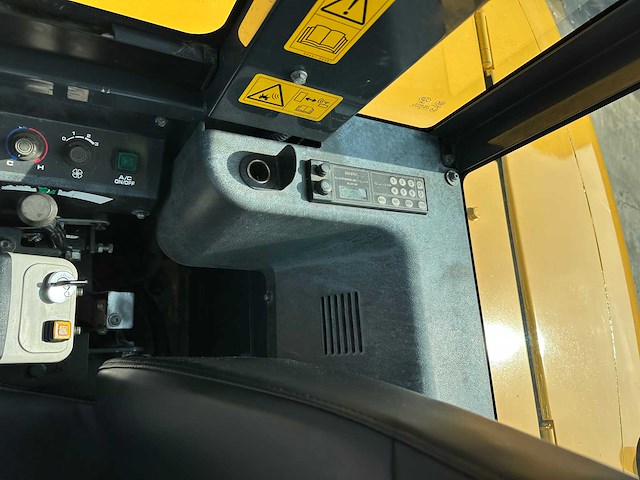 Komatsu - 2016 - pc56-7 - midigraafmachine - afbeelding 27 van  39
