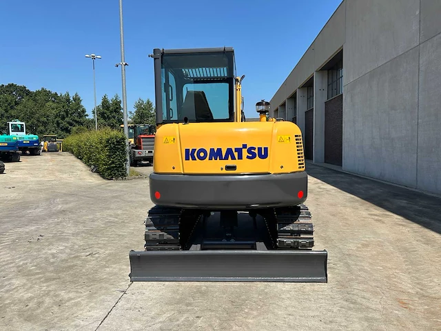 Komatsu - 2016 - pc56-7 - midigraafmachine - afbeelding 34 van  38