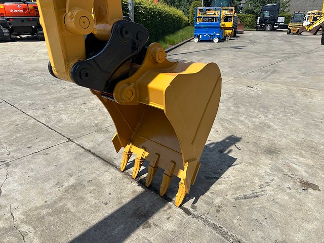 Komatsu - 2016 - pc56-7 - midigraafmachine - afbeelding 1 van  36