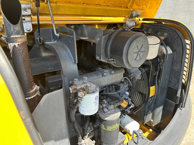 Komatsu - 2016 - pc56-7 - midigraafmachine - afbeelding 21 van  36