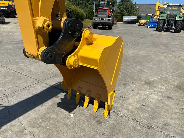 Komatsu - 2016 - pc56-7 - midigraafmachine - afbeelding 1 van  35