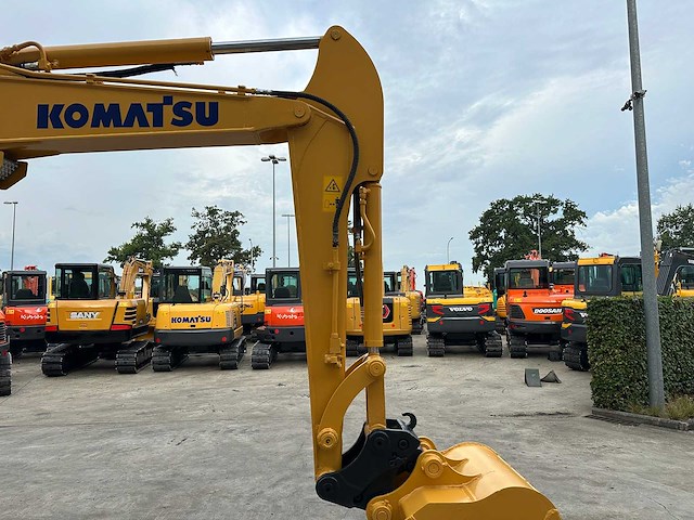 Komatsu - 2017 - pc56-7 - midigraafmachine - afbeelding 12 van  39