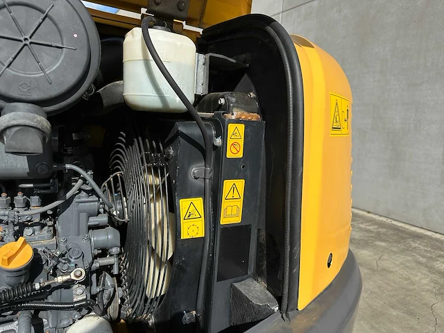 Komatsu - 2017 - pc56-7 - midigraafmachine - afbeelding 20 van  40