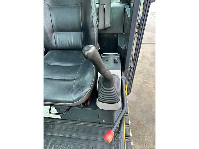 Komatsu - 2017 - pc56-7 - midigraafmachine - afbeelding 27 van  36