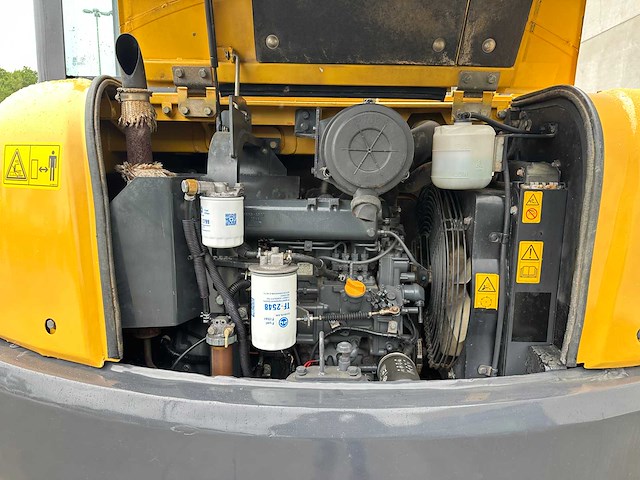 Komatsu - 2017 - pc56-7 - midigraafmachine - afbeelding 18 van  39