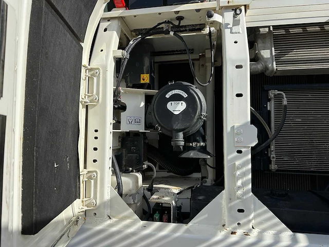 Komatsu - 2018 - pc210lci-11 - rupsgraafmachine - afbeelding 19 van  71