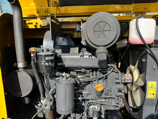 Komatsu - 2020 - pc56-7 - midigraafmachine - afbeelding 6 van  12