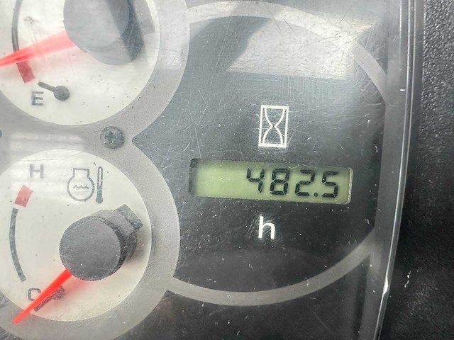 Komatsu - 2022 - pc58-8 - midigraafmachine - afbeelding 33 van  40