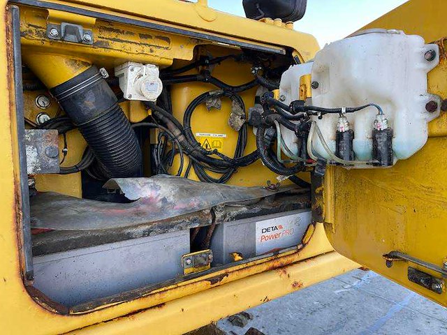 Komatsu - d65px-18 - bulldozer - 2016 - afbeelding 10 van  30