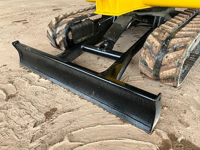Komatsu - pc56-7 - midi-excavator - 2020 - afbeelding 4 van  31