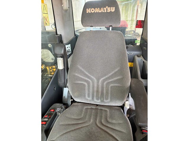 Komatsu - pw 148-10 - wheeled excavator - 2014 - afbeelding 13 van  24