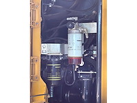 Komatsu - pw 148-10 - wheeled excavator - 2014 - afbeelding 16 van  24