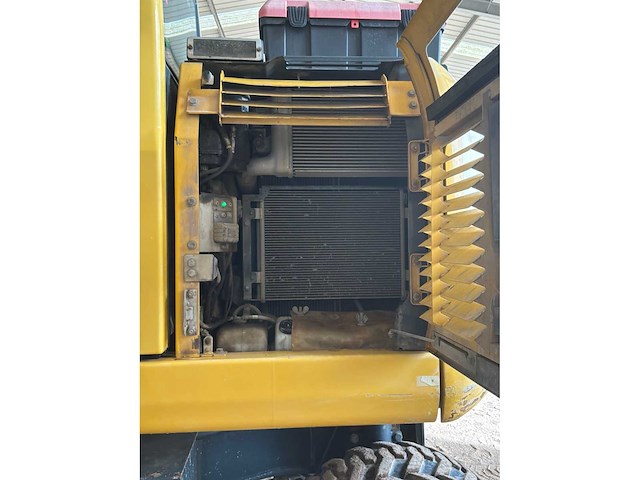 Komatsu - pw 148-10 - wheeled excavator - 2014 - afbeelding 17 van  24