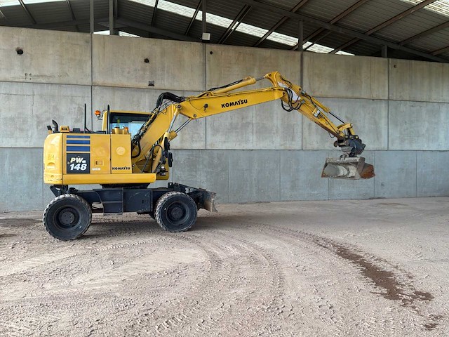 Komatsu - pw 148-10 - wheeled excavator - 2014 - afbeelding 21 van  24