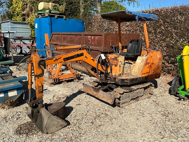 Komatsu minigraafmachine - afbeelding 2 van  9